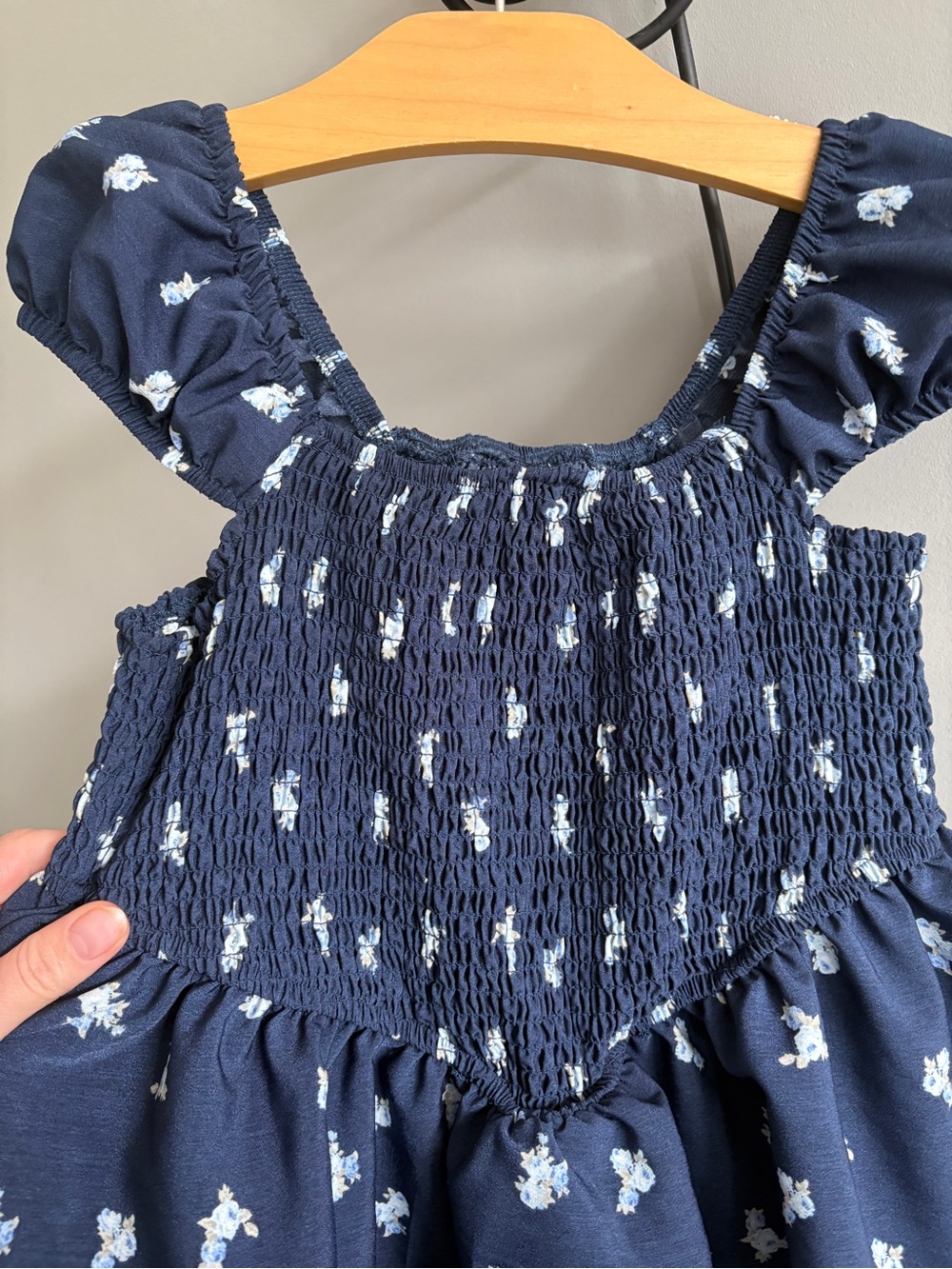 Girls smocked floral mini dress 7-8 years - Picture 2 of 5